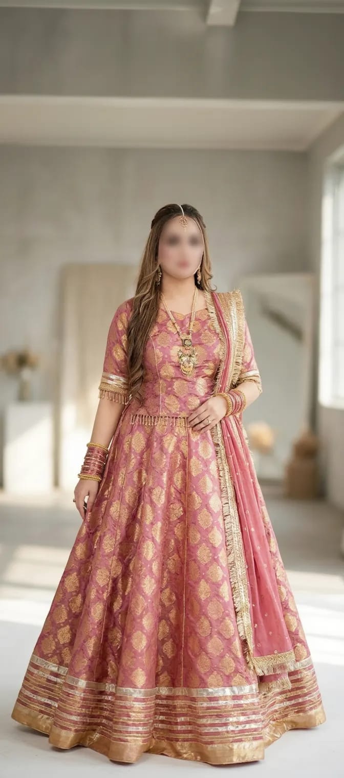 Royal Blush Banarsi Lehenga Choli Set - Image 3